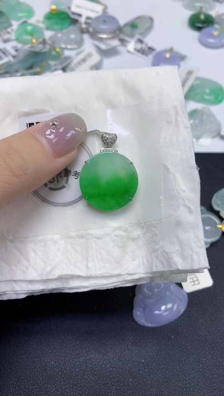 颈饰18K金镶嵌翡翠天然缅甸翡翠A货百元以上9元证书费自理