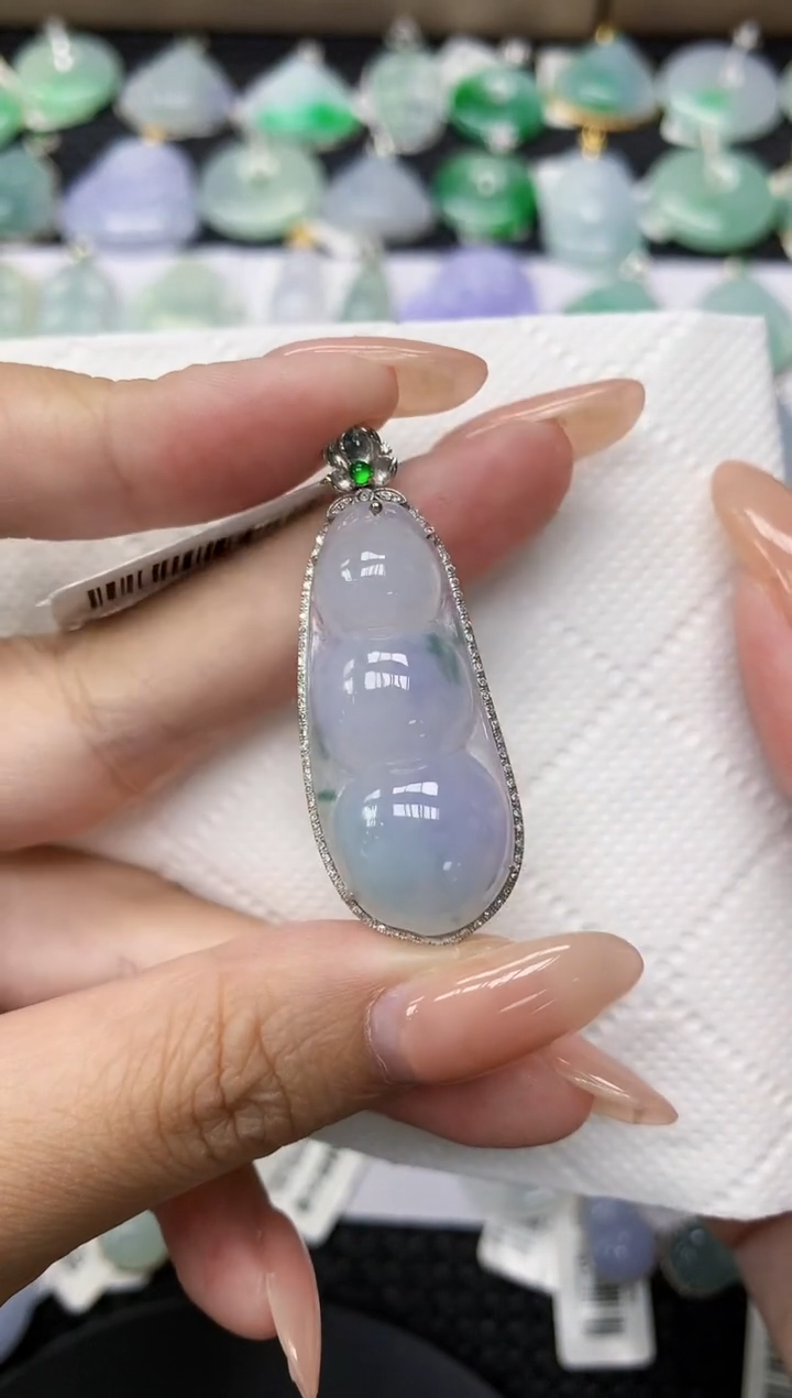 颈饰18K金镶嵌翡翠11111111111