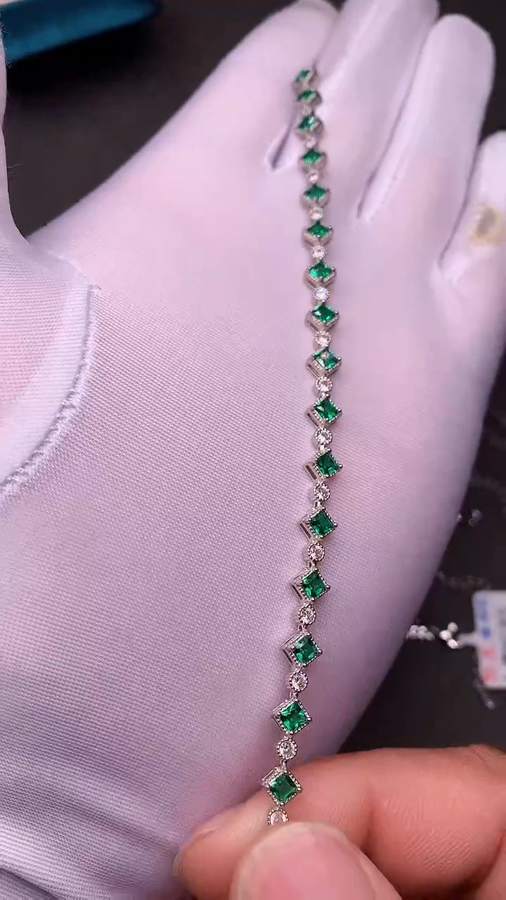 【闪购商品】祖母绿手链银S925镶嵌......