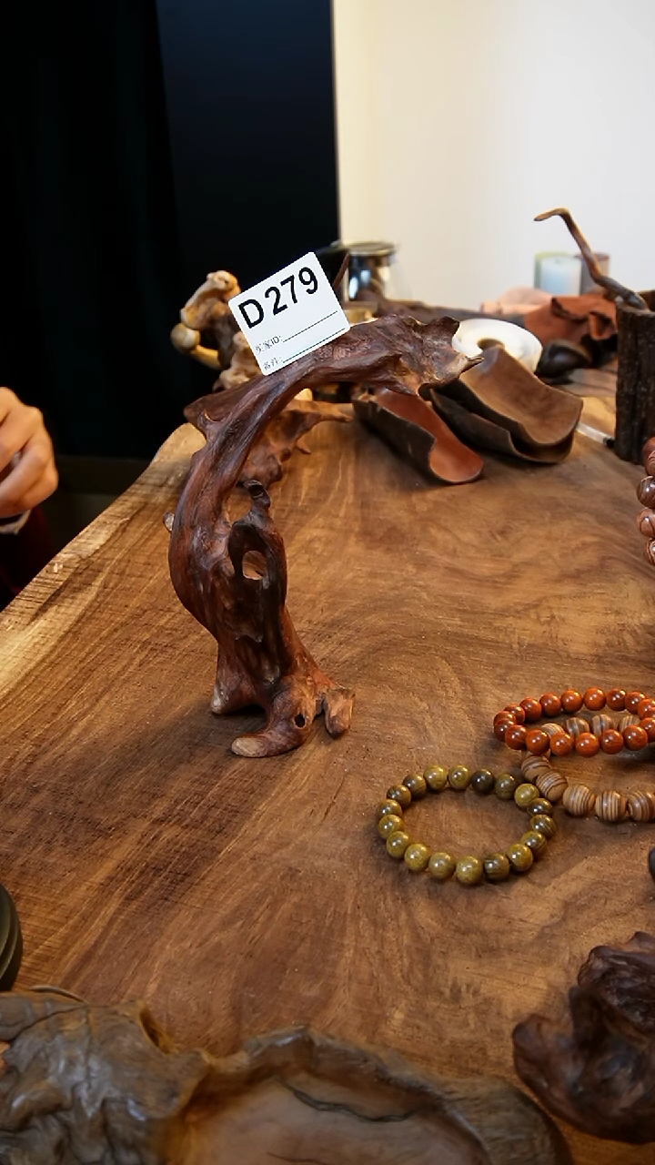 【闪购商品】D279鹰瞳硬木手作摆件