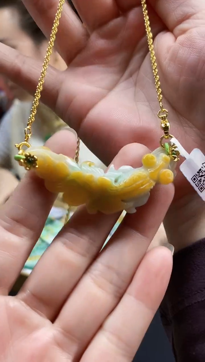 颈饰未镶嵌翡翠吊坠