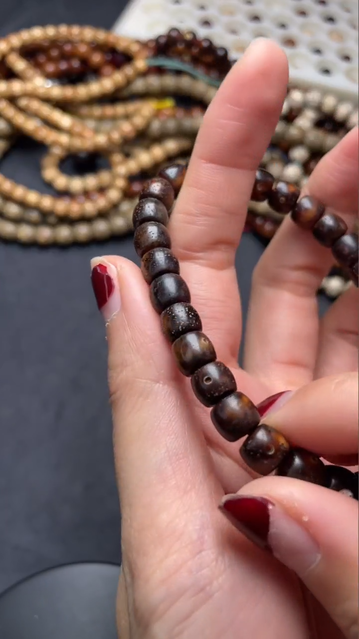 【闪购商品】星月菩提手串精工级深珀直切8*7手串