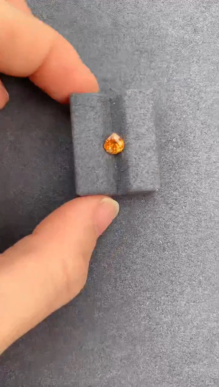 【闪购商品】石榴石（芬达石）裸石未镶嵌1.2ct芬达