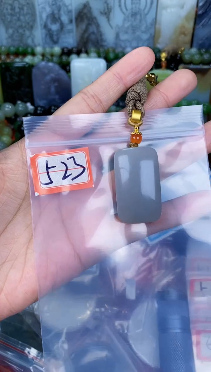 颈饰未镶嵌和田玉和田玉