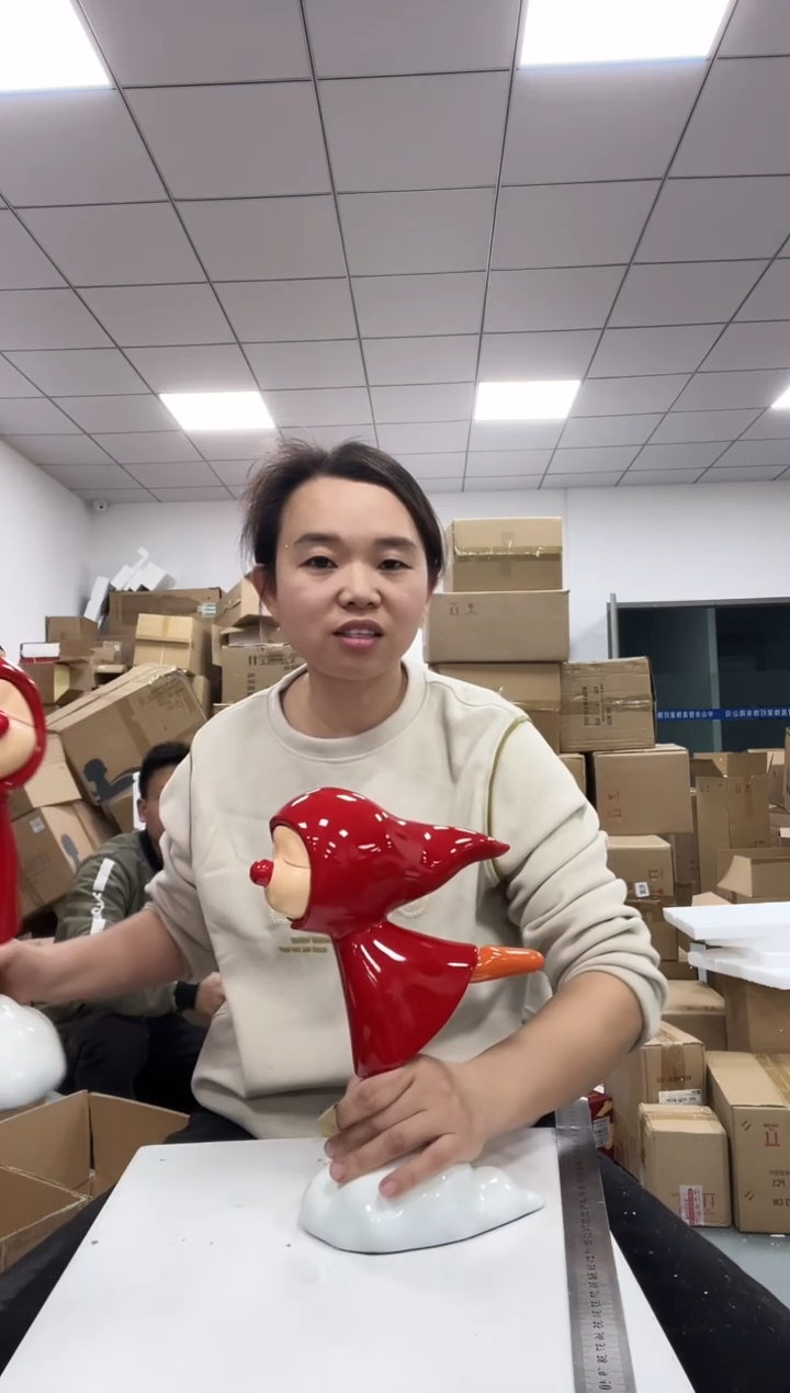 树脂俏鼻小红帽小号