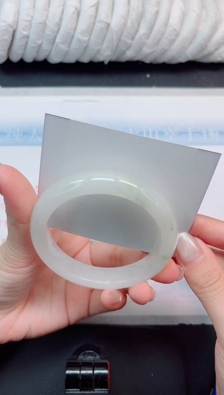 【闪购商品】石英质玉手镯未镶嵌376#58.5