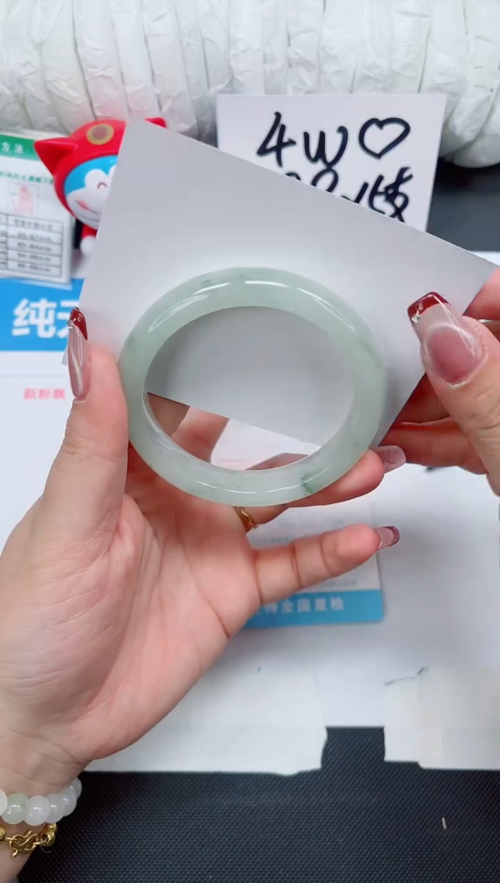 【闪购商品】石英质玉手镯未镶嵌282