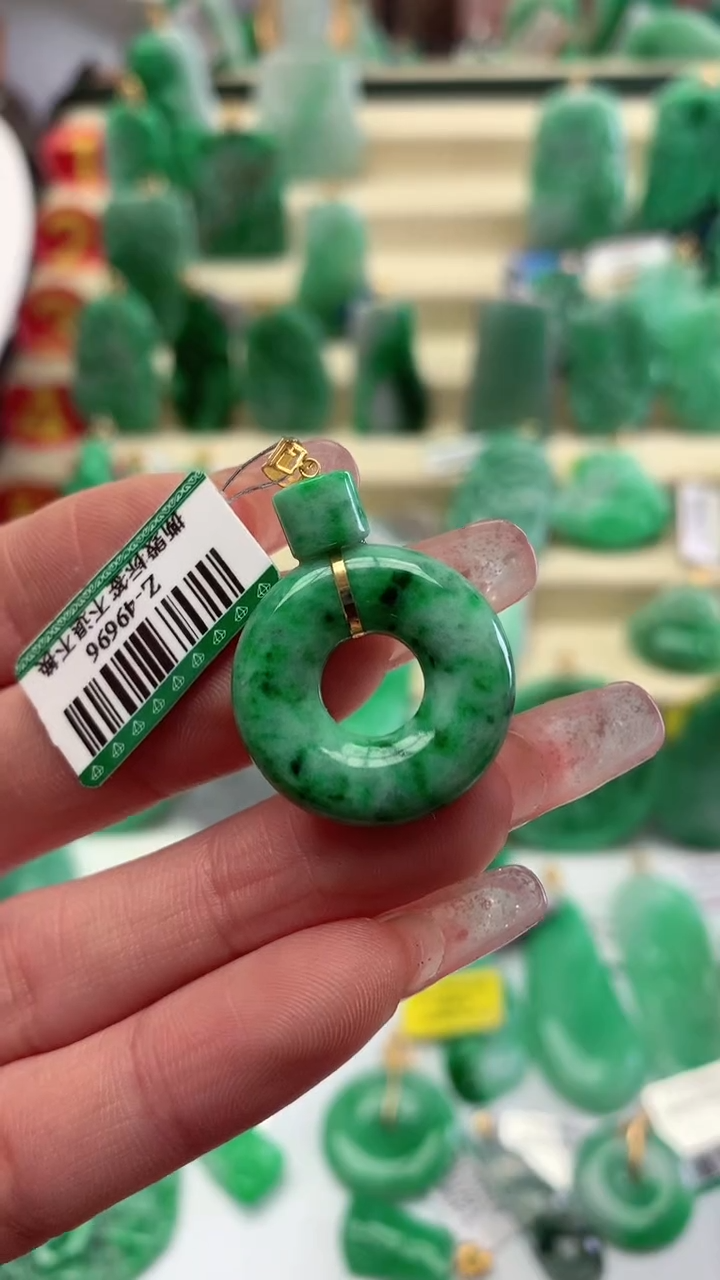 【闪购商品】翡翠颈饰18K金镶嵌挂件