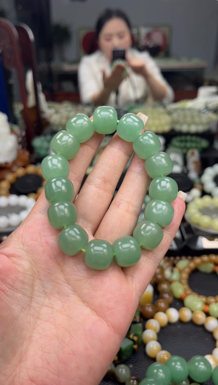【闪购商品】东陵石手串未镶嵌新疆阿克苏翠玉卡15