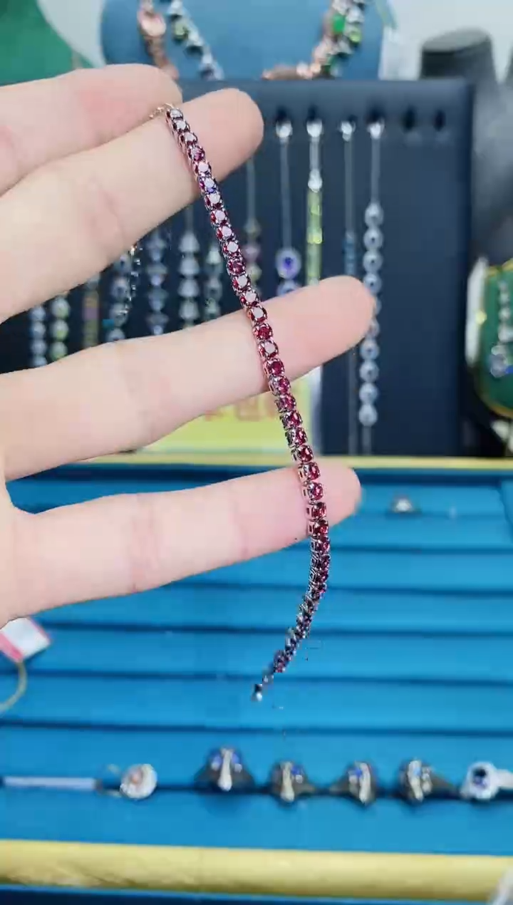 【闪购商品】石榴石手链银S925镶嵌1121
