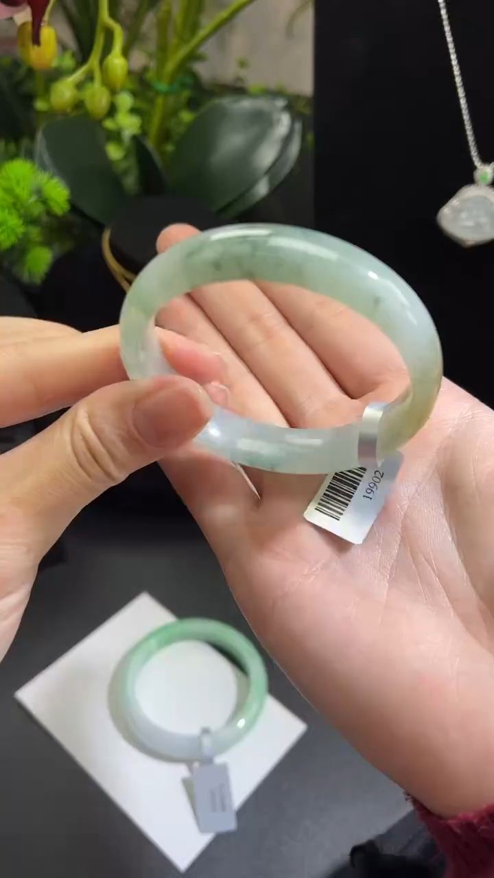 【闪购商品】翡翠手镯未镶嵌手镯