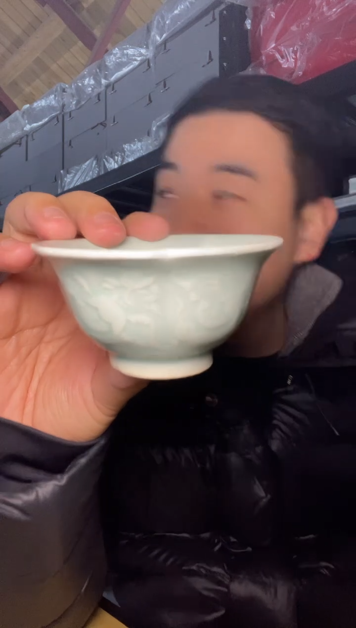 瑕疵「天青釉」五福出筋杯1只