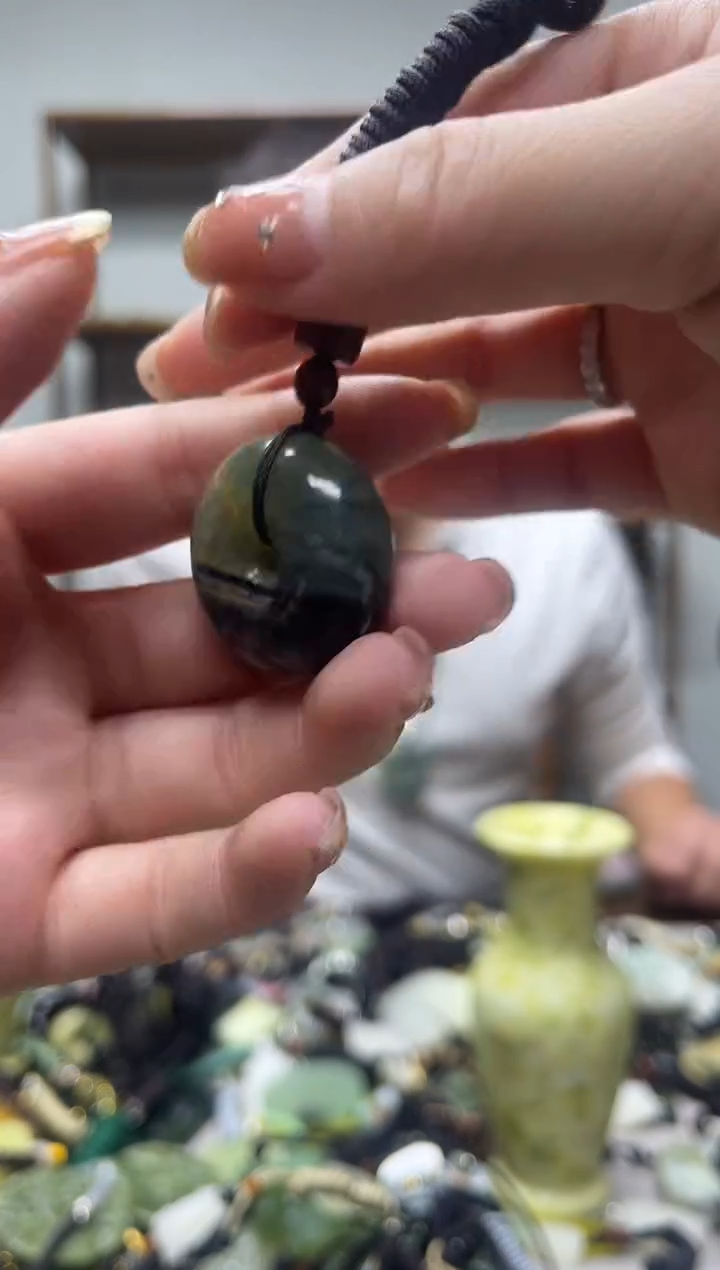 未镶嵌岫玉吊坠多样性发货其中发一