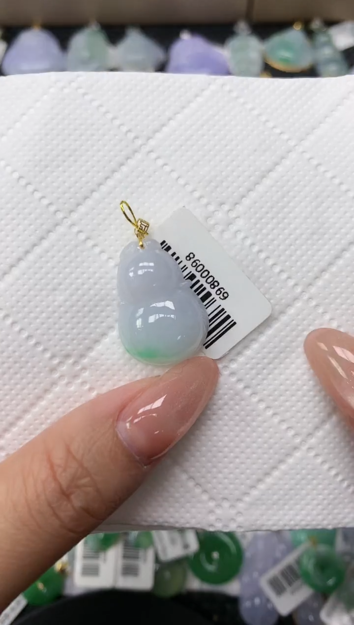 颈饰18K金镶嵌翡翠111111111111