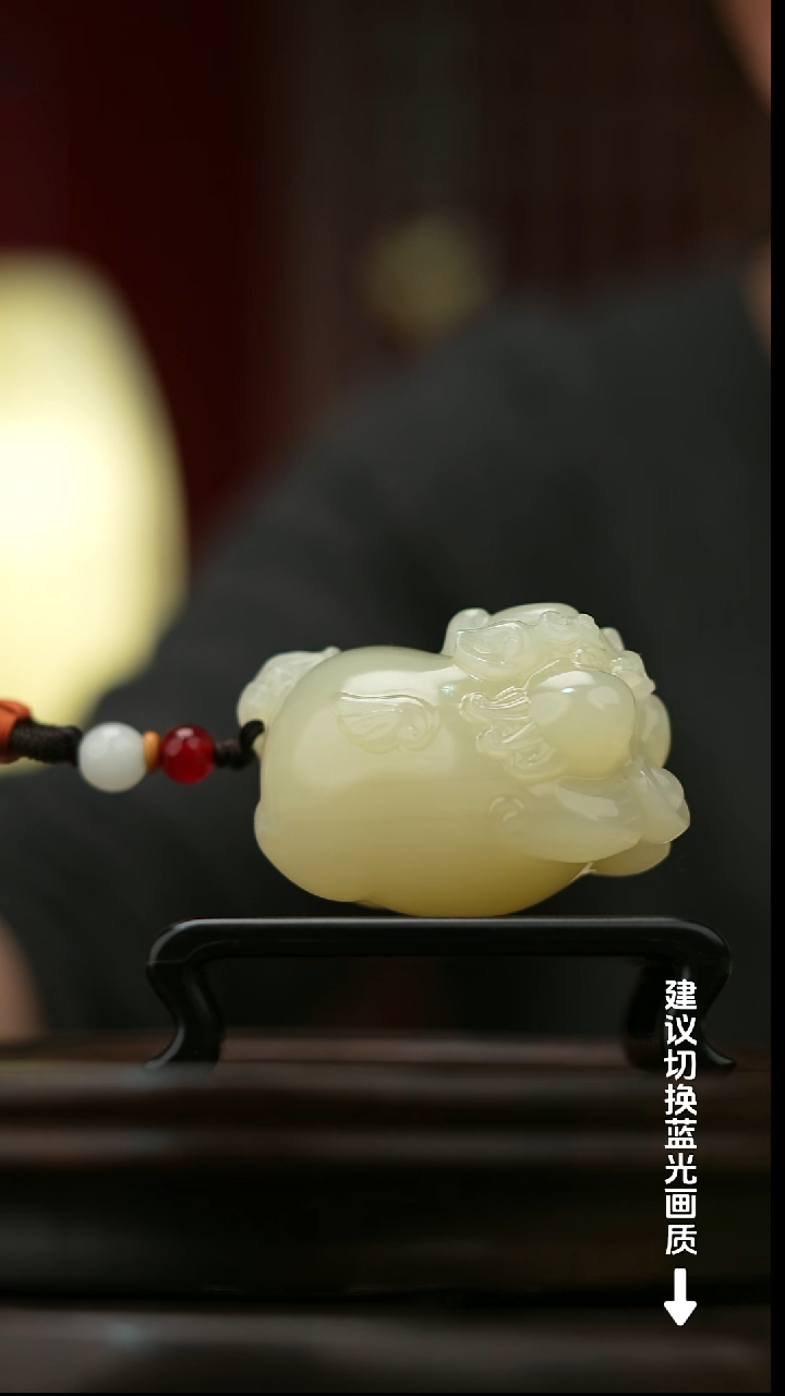 玉【招财貔貅】天然玉石手把件