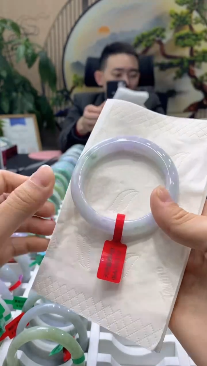 【闪购商品】翡翠手镯未镶嵌0000015582