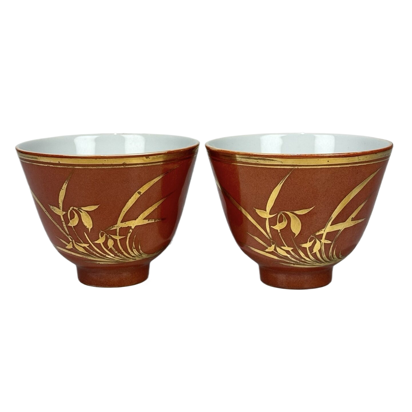 矾红描金花卉纹杯7544