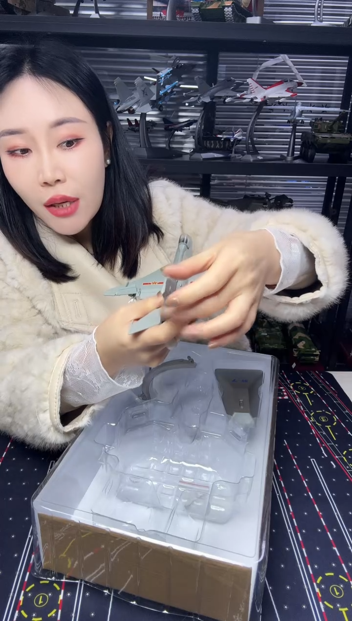 1/48合金飞机模型歼 7 