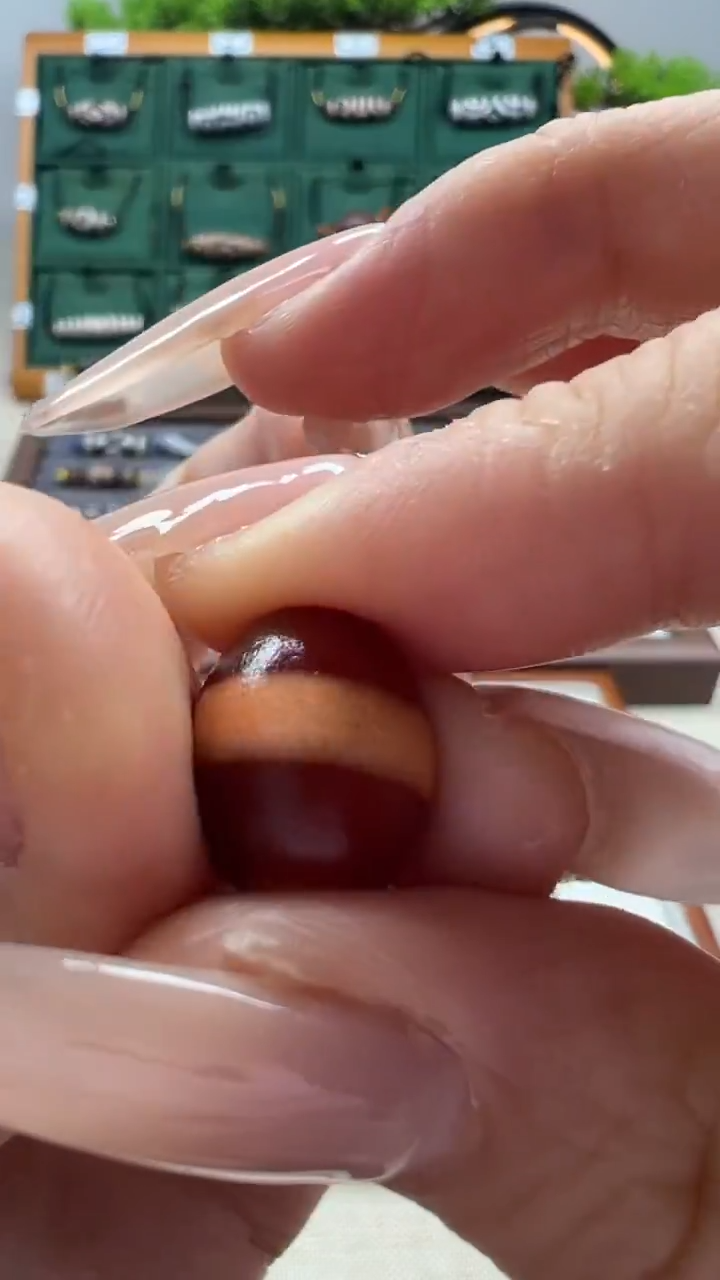 玛瑙/玉髓（覆膜）颈饰未镶嵌67微瑕随机发货