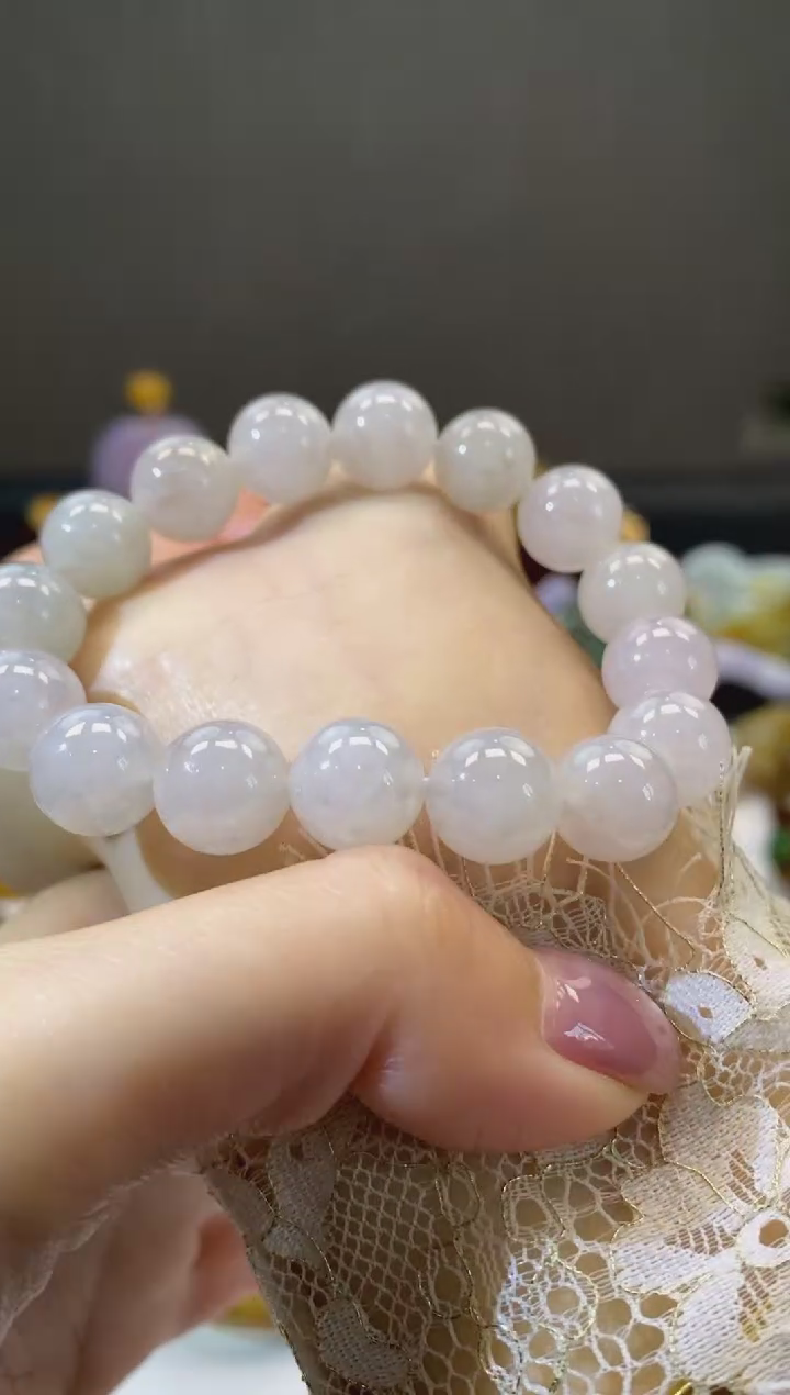 未镶嵌翡翠手串翡翠手串