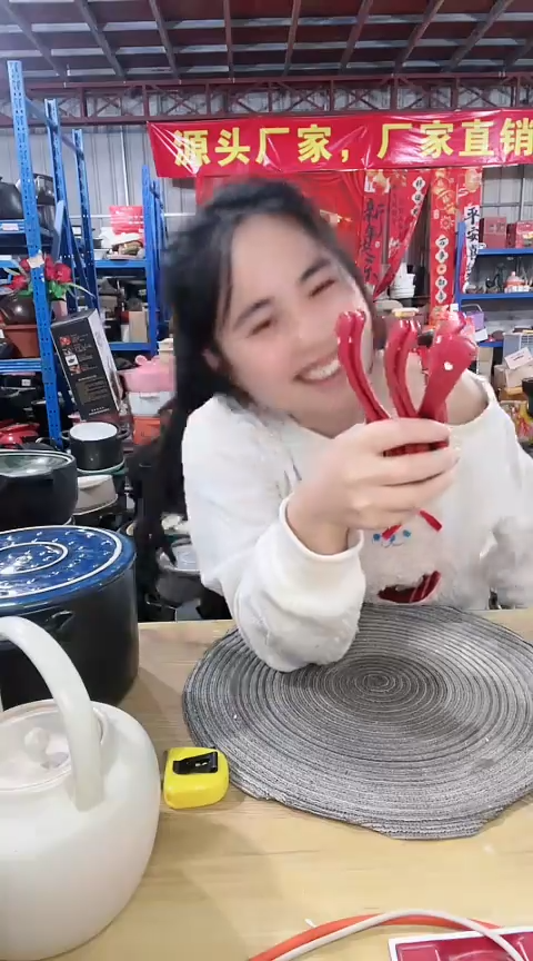 【闪购商品】瑕疵红色汤勺6个不可明火