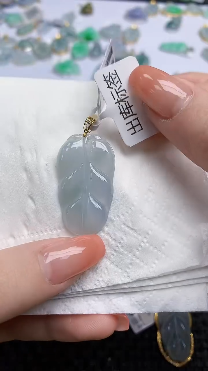 【闪购商品】翡翠颈饰18K金镶嵌天然翡翠A货