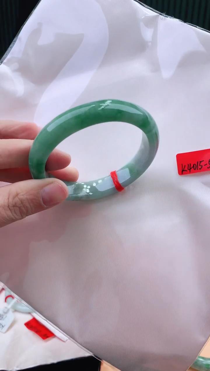 未镶嵌手镯翡翠52