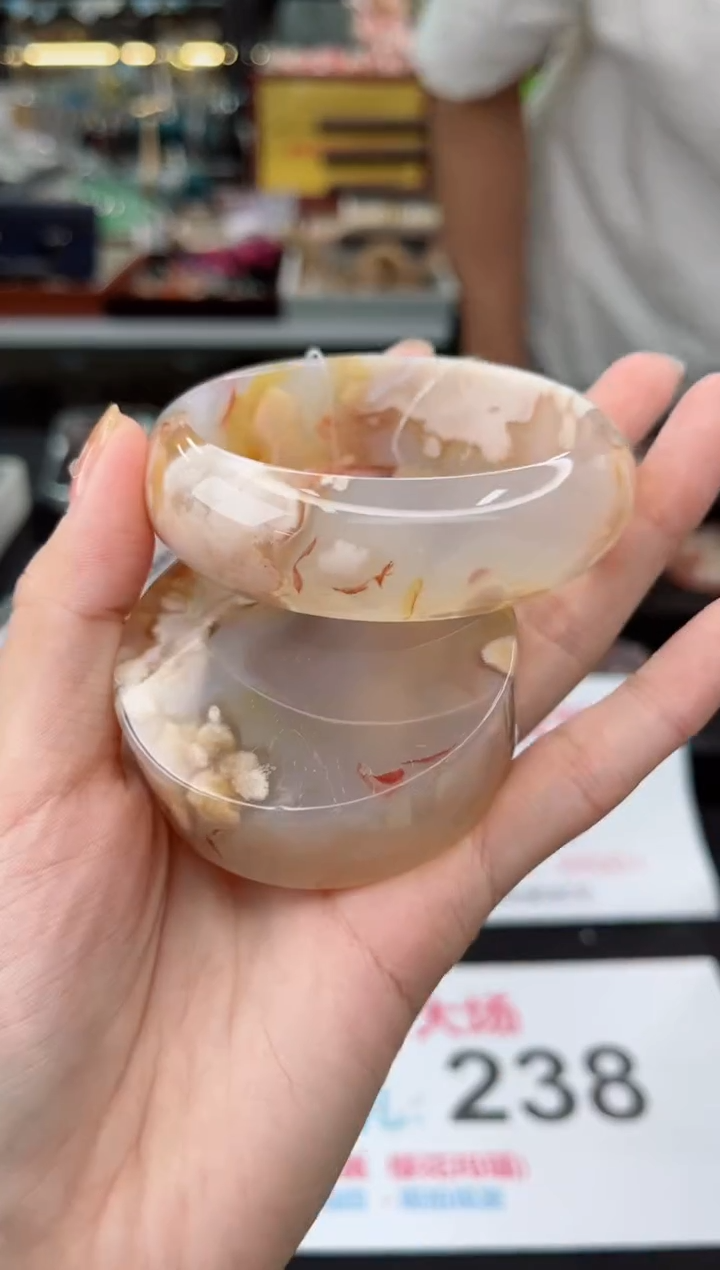 【闪购商品】石英质玉手镯未镶嵌57圈口（赠品镯心）3681493