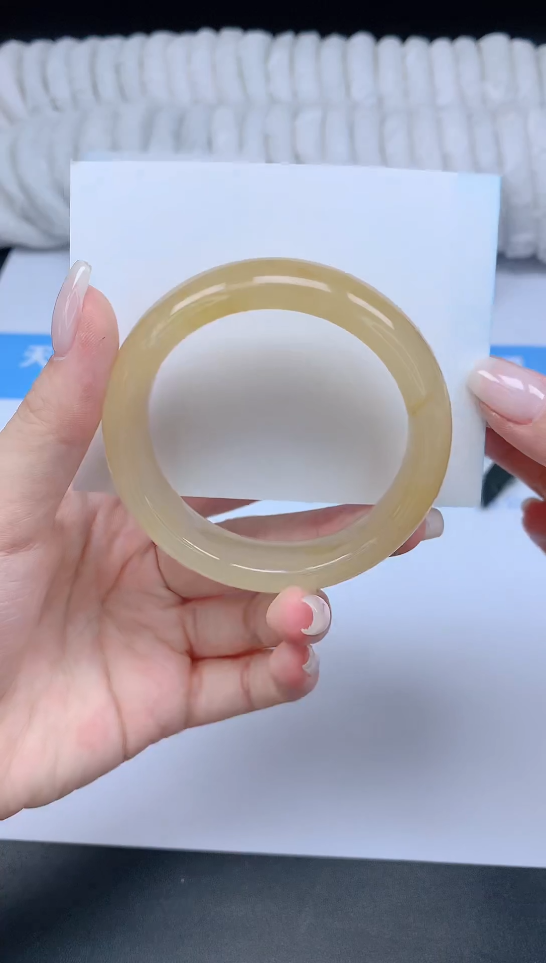 石英质玉手镯未镶嵌K149-53