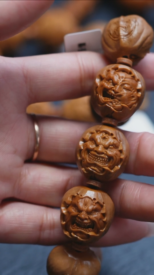 【闪购商品】橄榄核吊坠苏工橄榄核