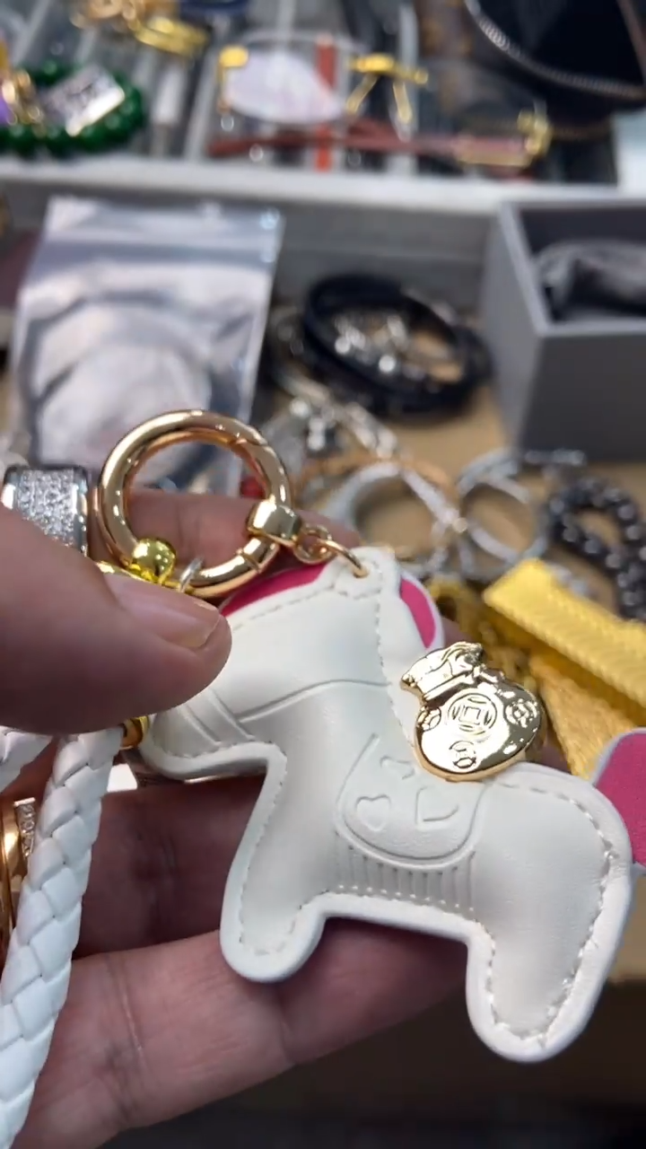 瓷片瓷器如图所示206