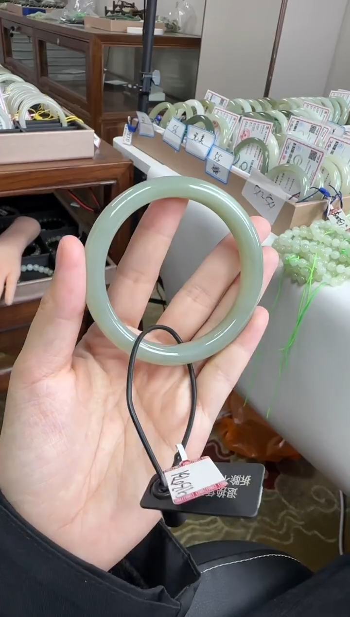 未镶嵌手镯和田玉58