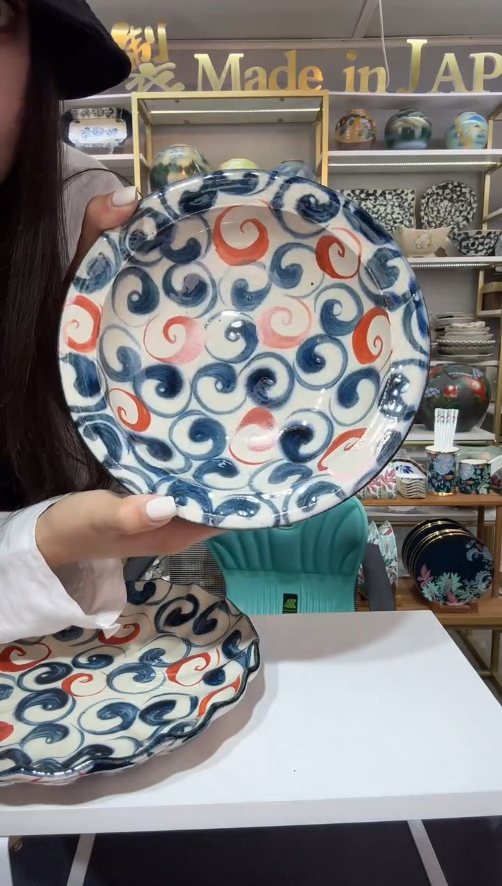 陶瓷宗山窑汤盘-赤绘旋涡19.5cm