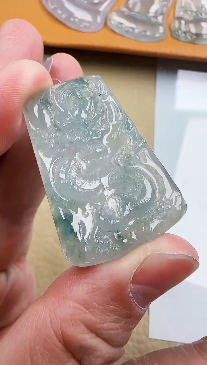 【闪购商品】翡翠颈饰未镶嵌缅甸天然翡翠