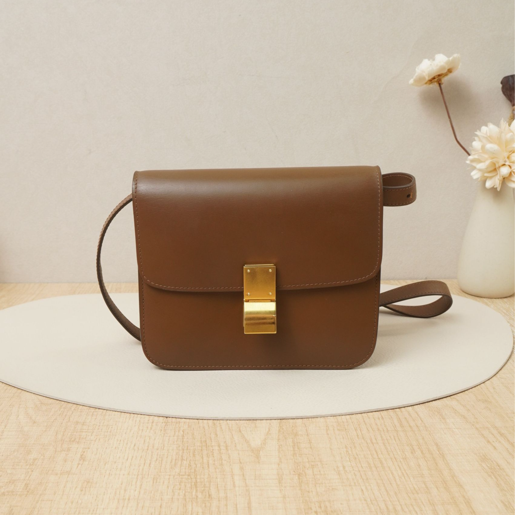 95新 Celine/思琳 赛琳豆腐包棕色小号牛皮肩带/DS201067