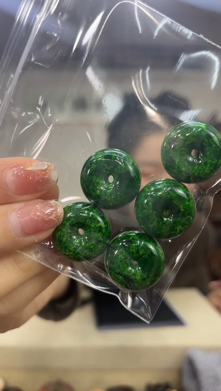 【闪购商品】木1012海牙小扣子单颗绿色木