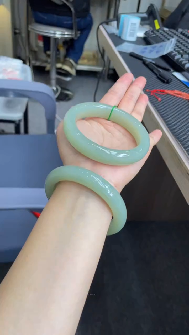 【闪购商品】定制和田玉天然和田玉多样性发其一