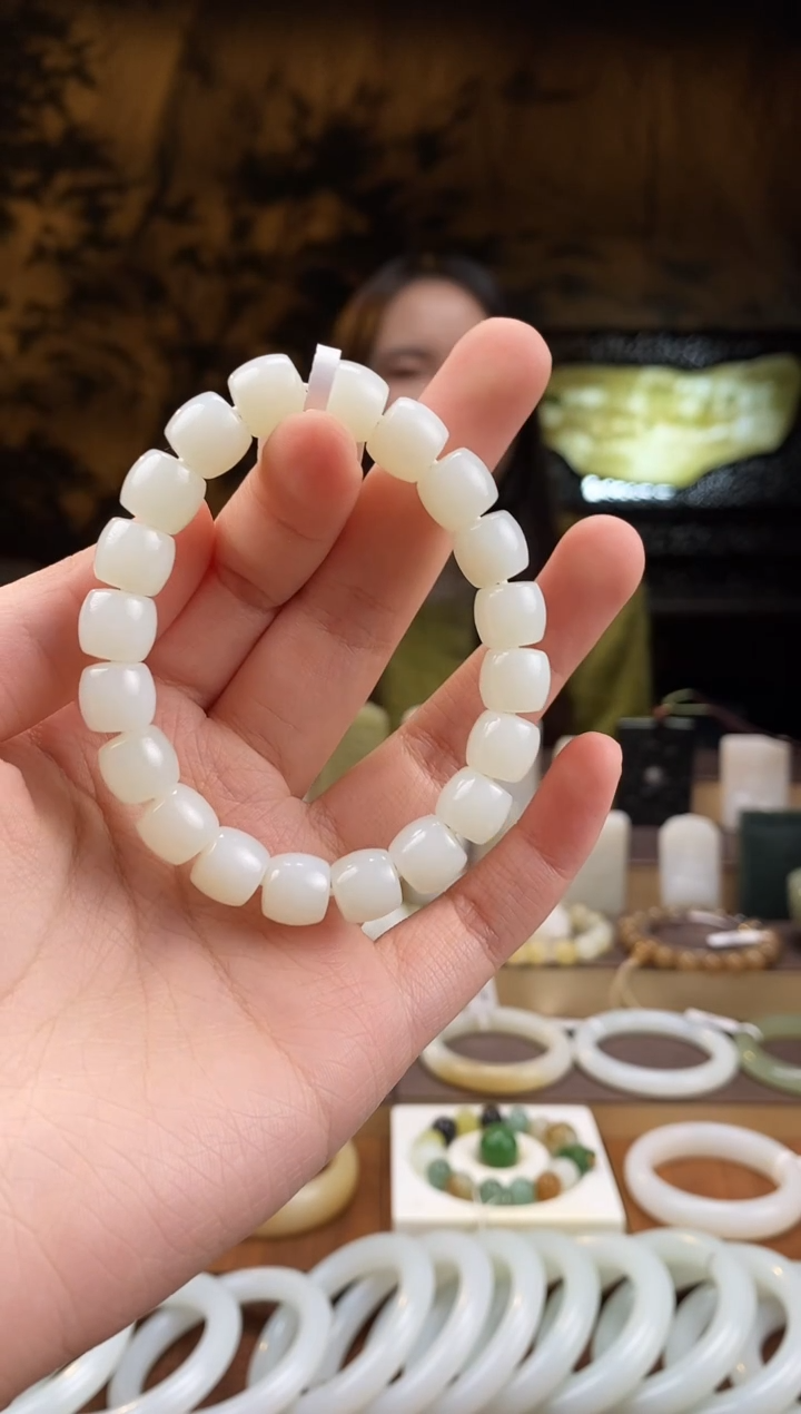 未镶嵌手串和田玉且末暖白 老型 10X10mm