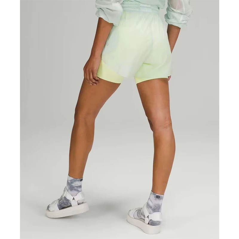 lululemon/露露乐蒙Step Out short  短裤