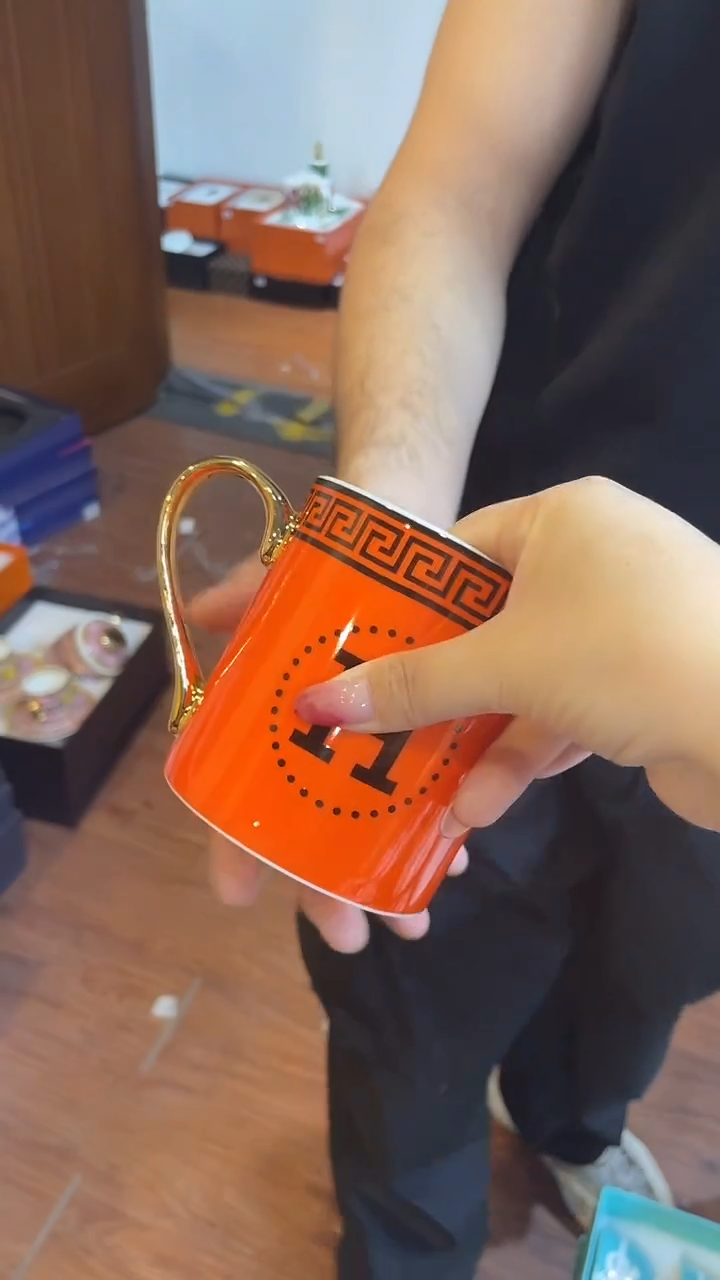 杯鸿辉家品牌瓷器，京东包邮！