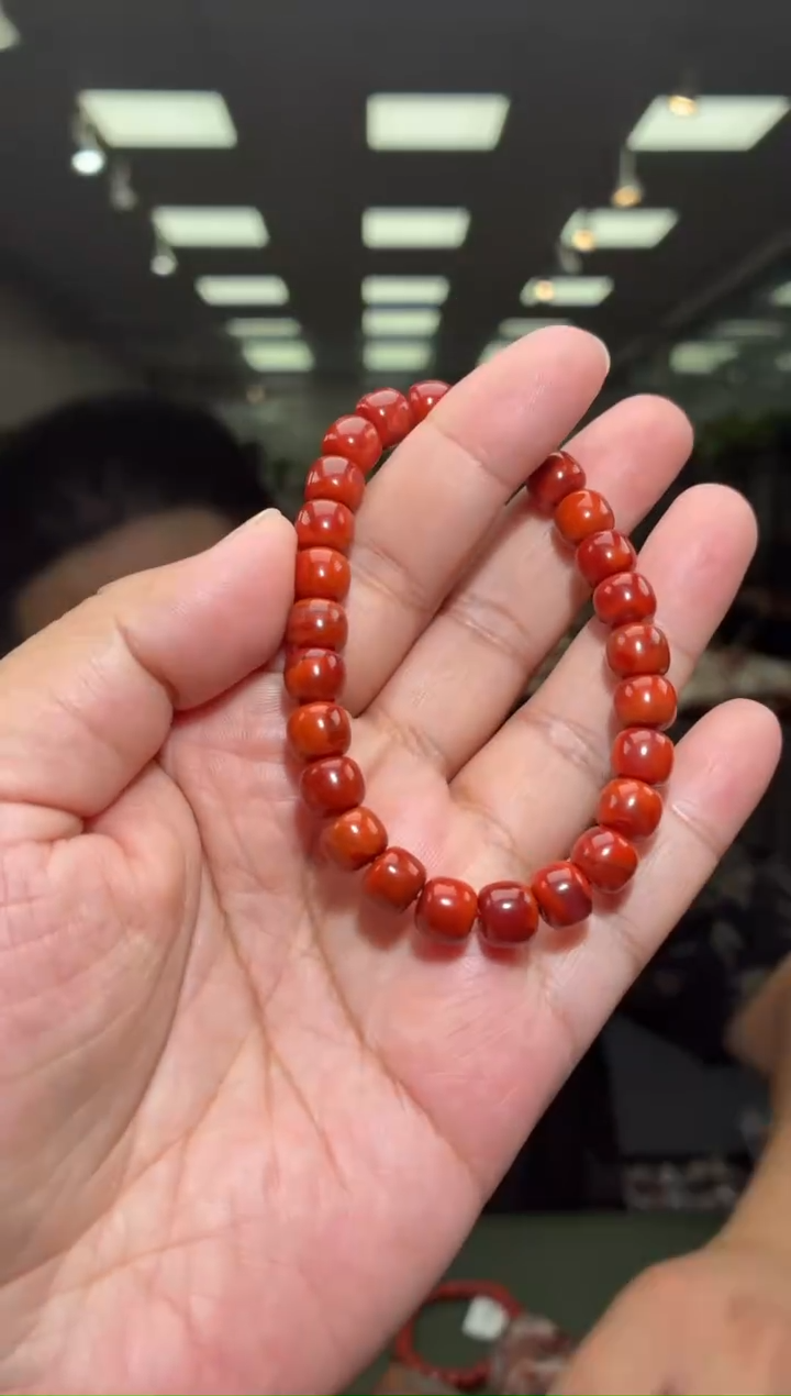 未镶嵌手串南红玛瑙单圈手串一条约7mm+多样性发货