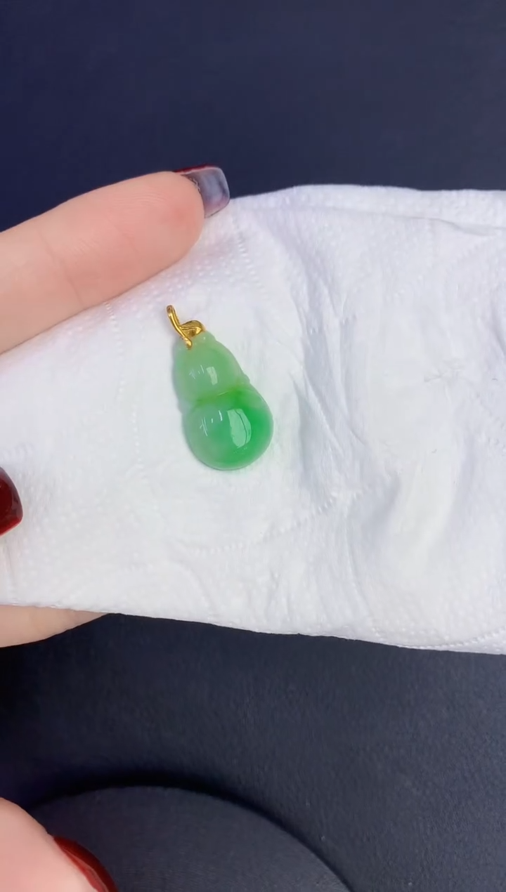 颈饰18K金镶嵌翡翠缅甸天然翡翠a货