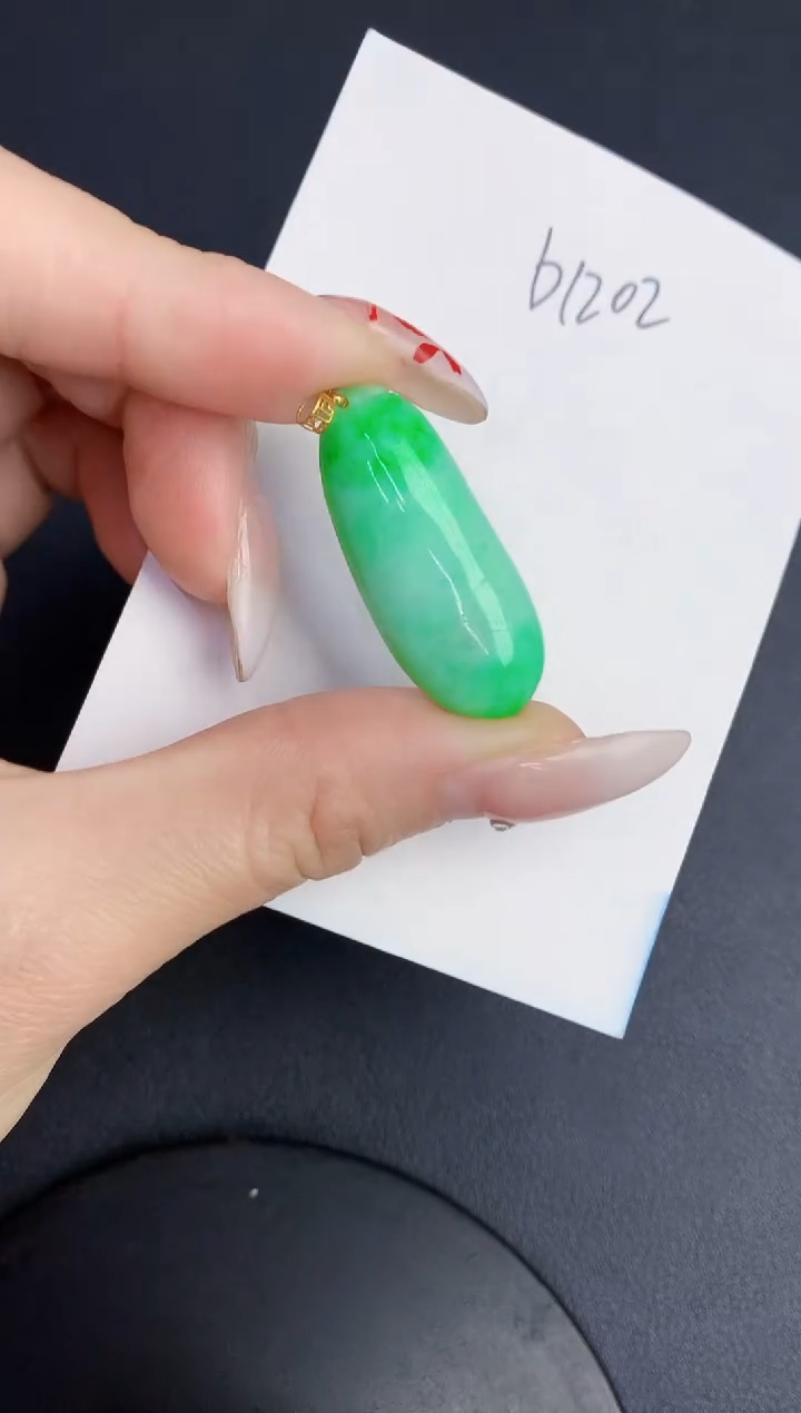 【闪购商品】翡翠颈饰18K金镶嵌00000000000