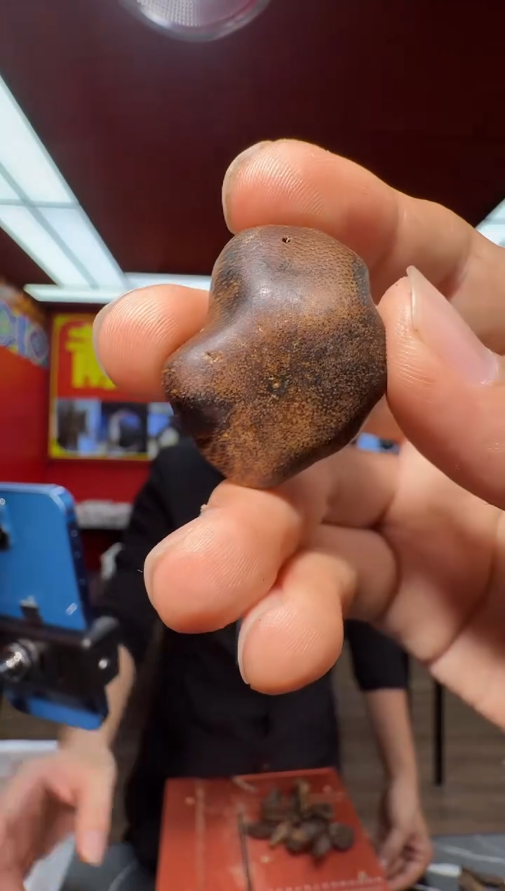 沉香吊坠a107海南包头多样性发一