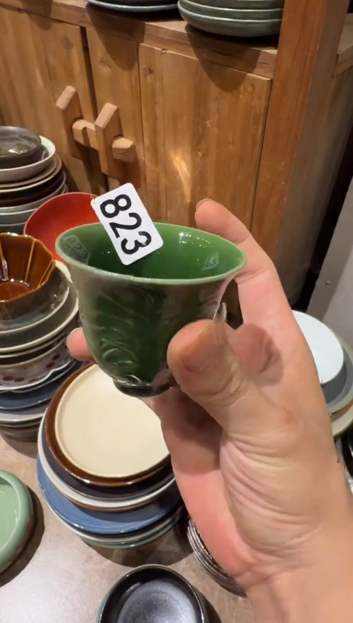 瓷片823 翠绿反边茶杯1个