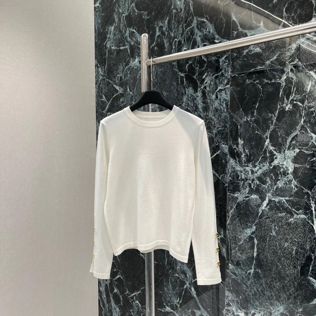 Z084塞班修身透气针织衫