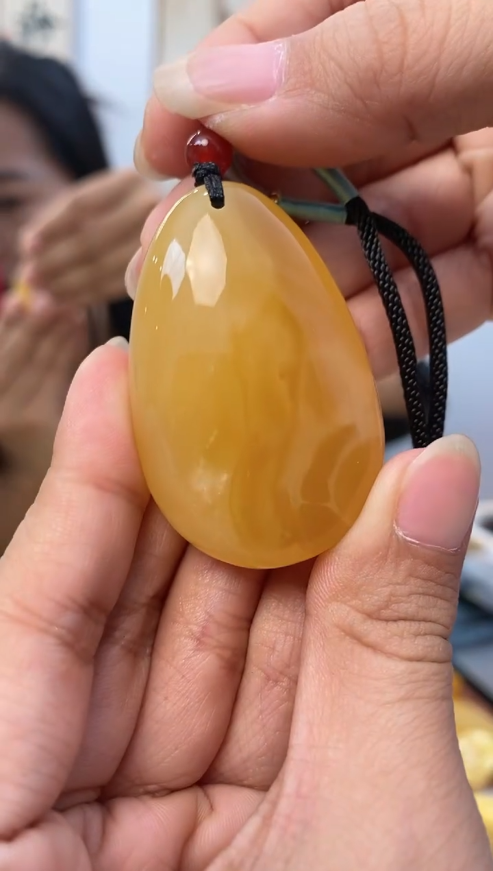 【闪购商品】蜜蜡裸石未镶嵌天然琥珀蜜蜡水滴