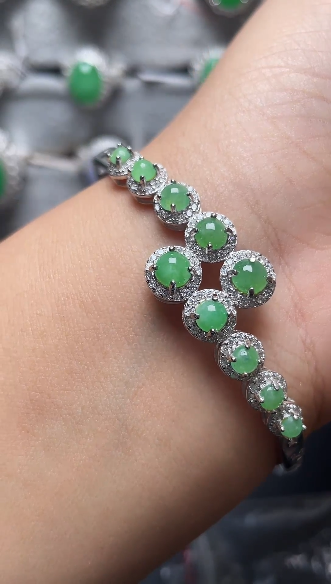 银S925镶嵌戒指翡翠百内无证书