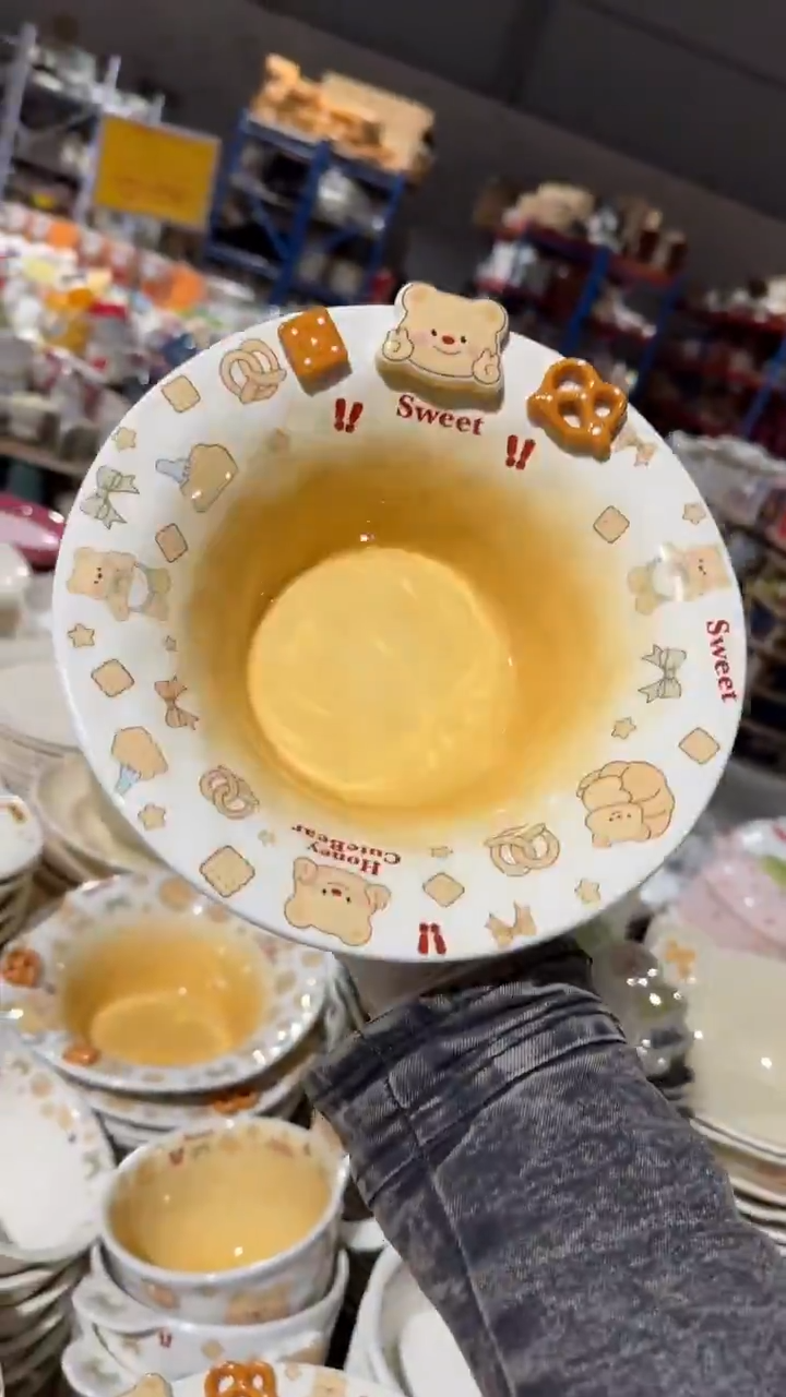 陶瓷小熊斗笠碗微瑕 凑满20元包邮