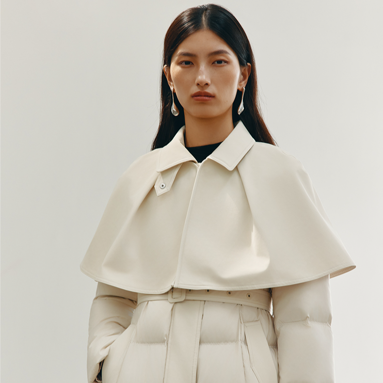 艾莱依御风系列羽绒服90鹅绒气质短款冬季剪裁翻领女士收腰3027